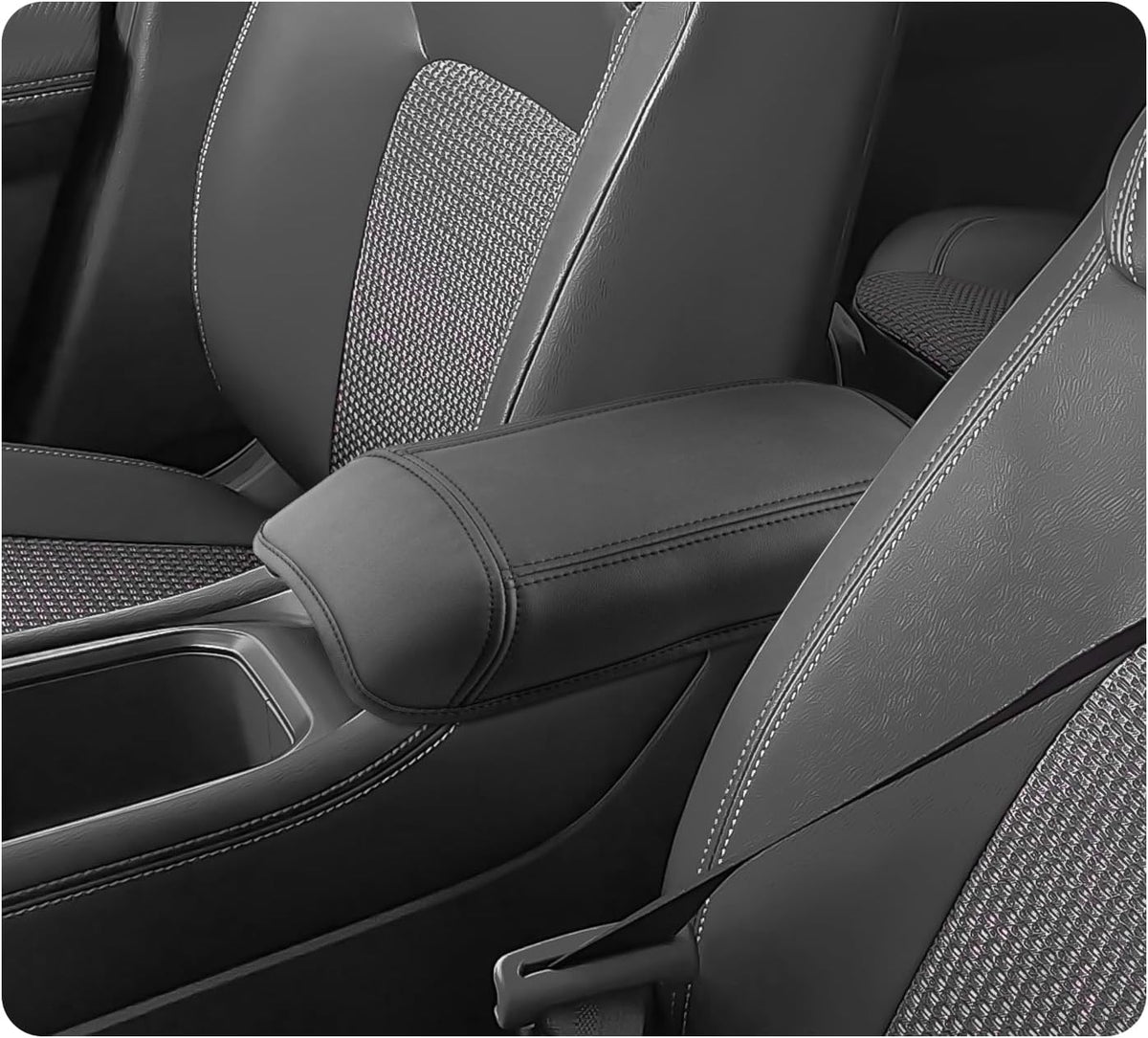 LUWU 2025 Kicks Center Console Cover Compatible with 2025 Nissan Kicks Accessories 2025 Kicks S/SV/SR Armrest Cover Armrest Console Cover (Thin Black)