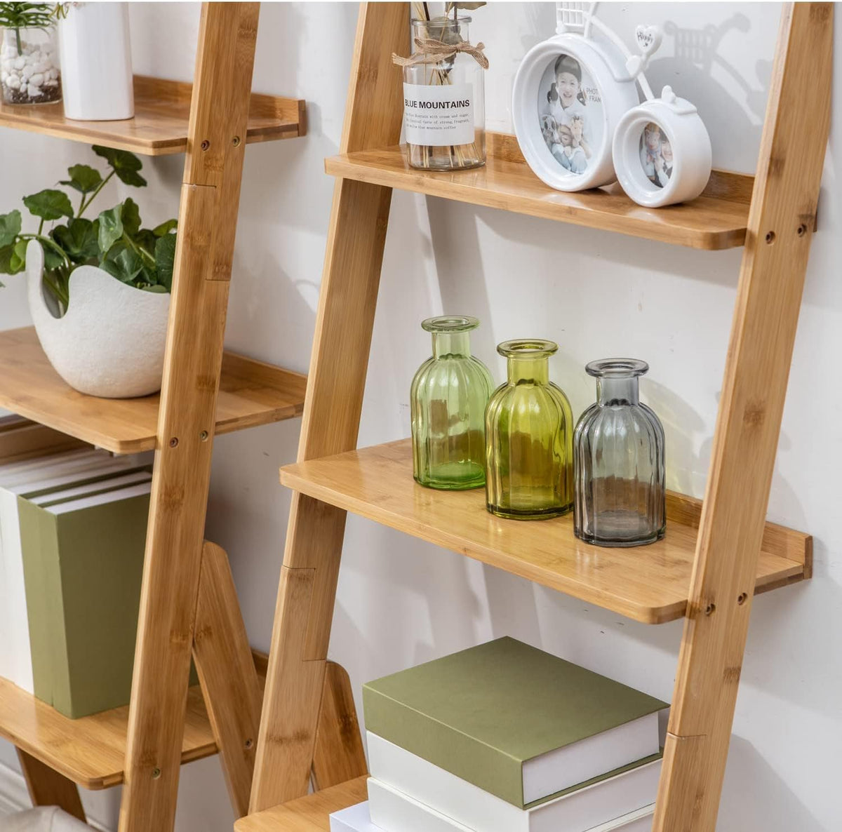 Maydear Bamboo Ladder Shelf Bookcase, 4-Tier Leaning Bookshelf Free Standing Organizer Storage Shelves for Living Room, Bedroom, Kitchen, Home Office, Balcony, Wood Color