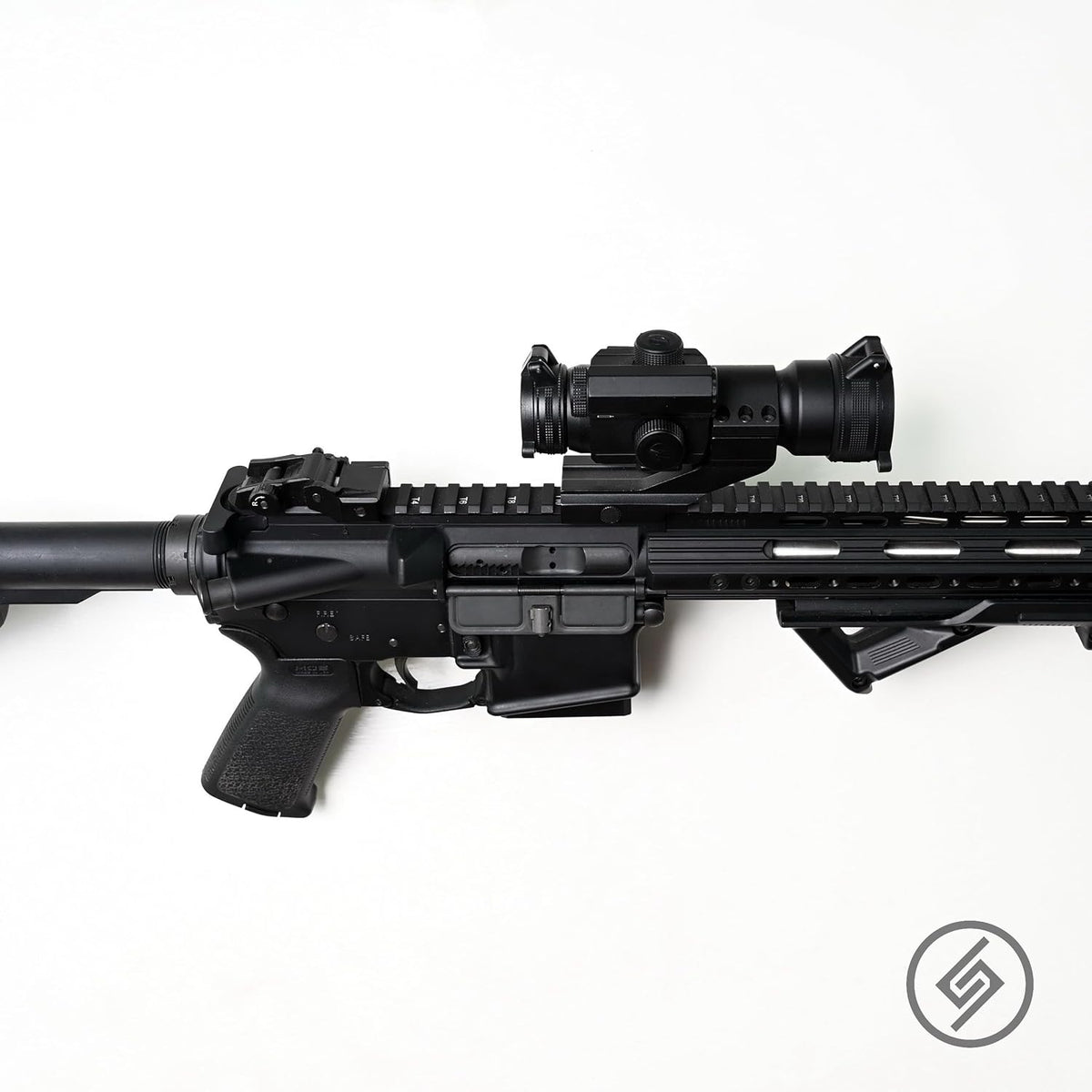 Spartan Mounts Locking .223/5.56 Rifle Mount Wall Display | Low Profile Floating Design Vertical and Horizontal Mounting Solution | Gun Room Safe Storage Organzation | Made in USA