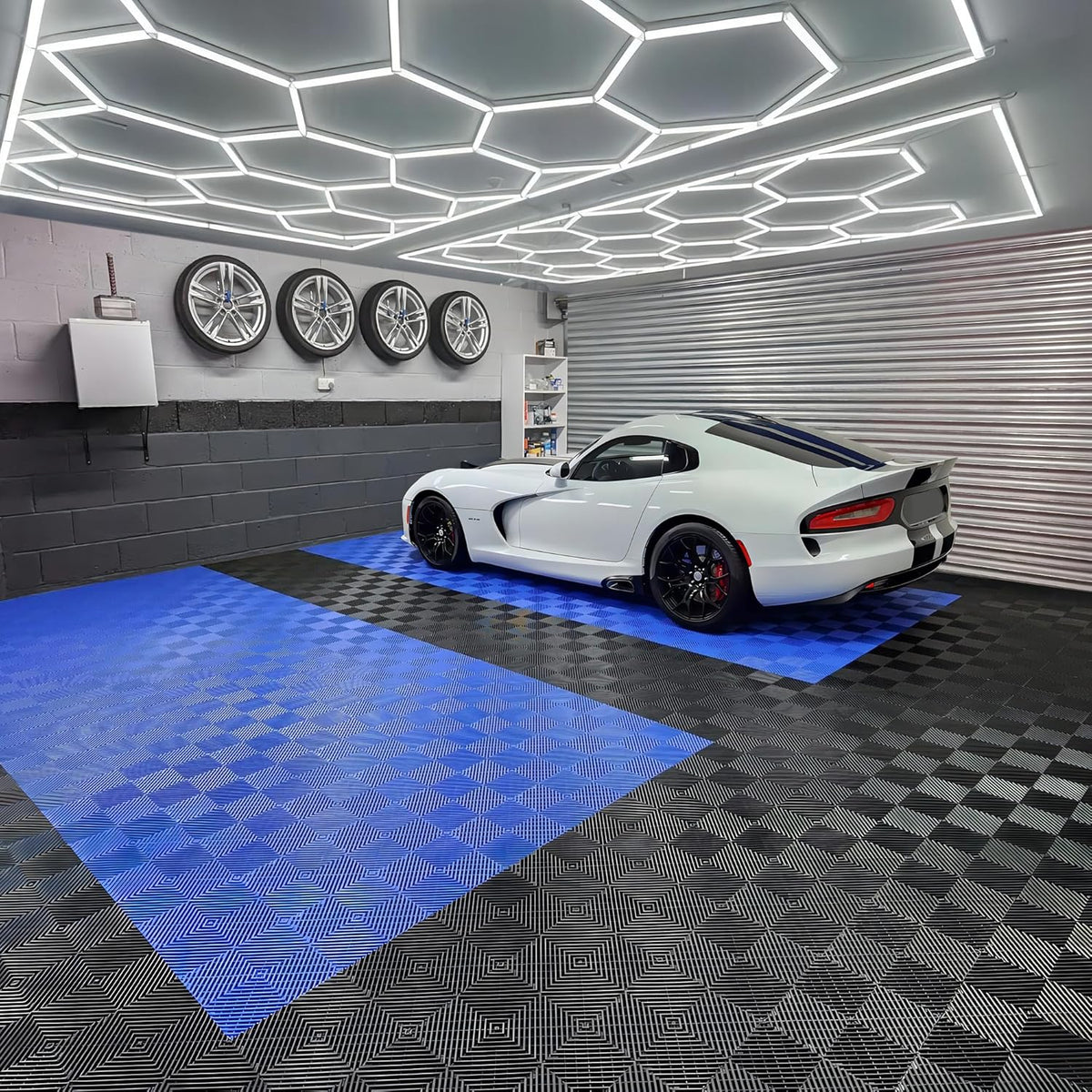 15.7"x15.7" Garage Flooring Tiles, Non-Slip Interlocking Plastic Garage Floor Mat, Garage Organization & Garage Storage, Vented Pattern (Blue, 25PCS)